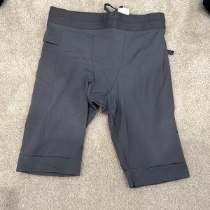 Nike Yoga Compression Shorts Size Medium Grey